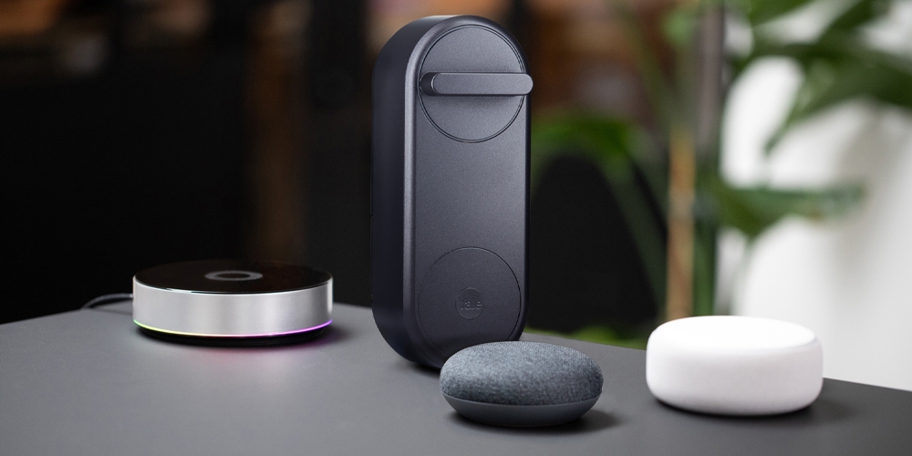 Smart lock with assistants and Homey